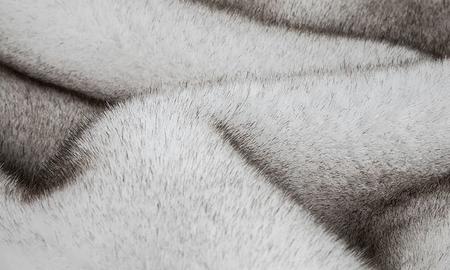 What are the characteristics of artificial fur？