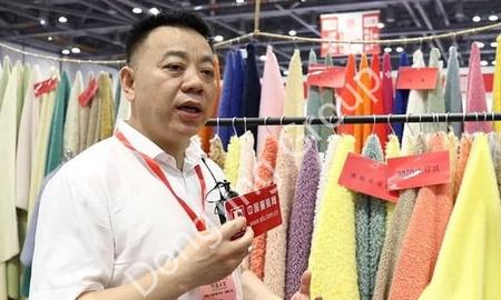 Artificial fur is entering the Chinese era, East long artificial fur is leading a new trend of high-end fashion