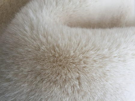 How to dry fox faux fur fabric？