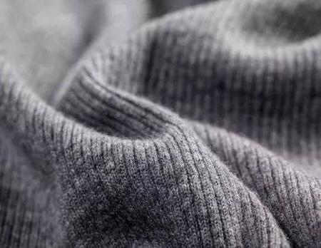 What is the difference between knitted fabric and woven fabric?